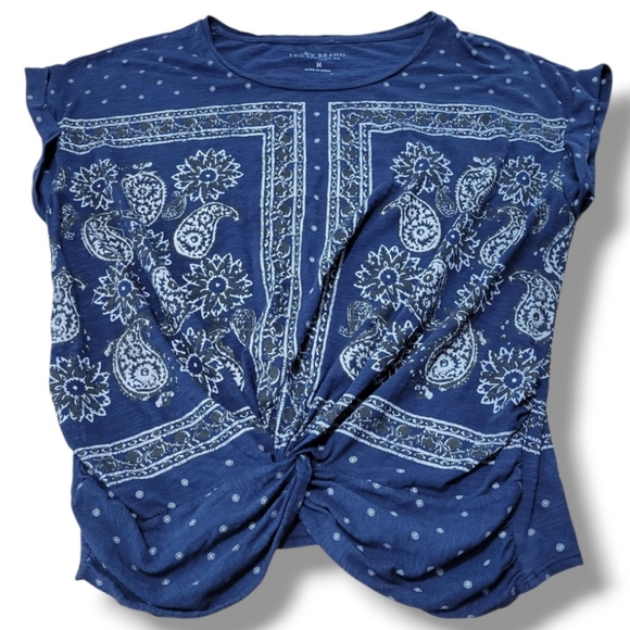Lucky Brand Top Size Medium Womans Lucky Brand T-Shirt Rolled Up Sleeves Paisley - Picture 1 of 6